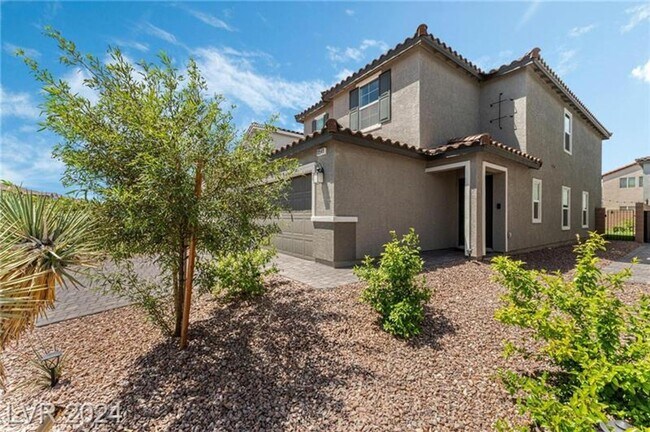 Building Photo - CONTEMPORARY LUXURY HOME IN 89141