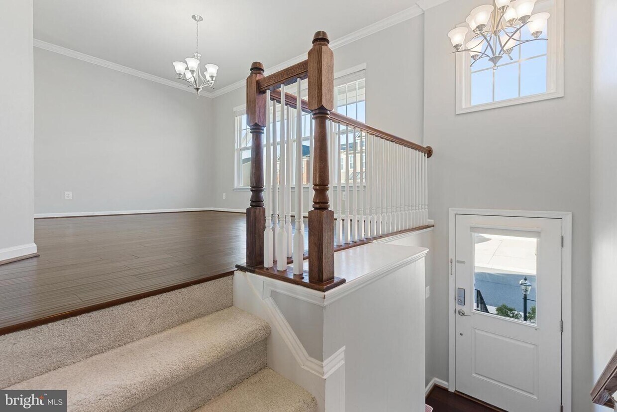 43459 Hopestone Terrace, Chantilly, VA 20152 Townhouse for Rent in