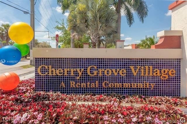 Foto del edificio - 2 br, 1 bath Apartment - CHERRY GROVE VILLAGE