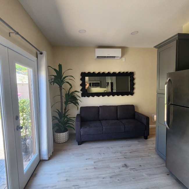 Building Photo - 1463 Lost Creek Rd