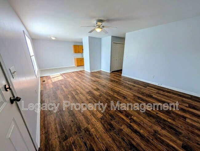Foto del edificio - 527 S Anthony St