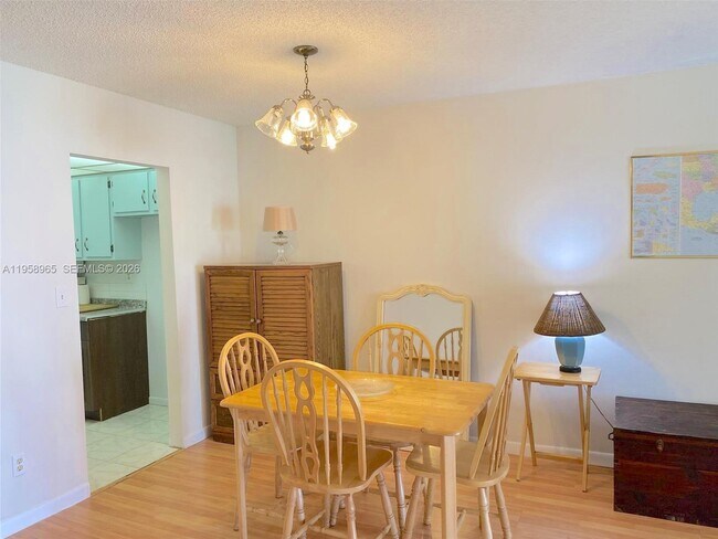 Foto del edificio - 4271 NW 89th Ave