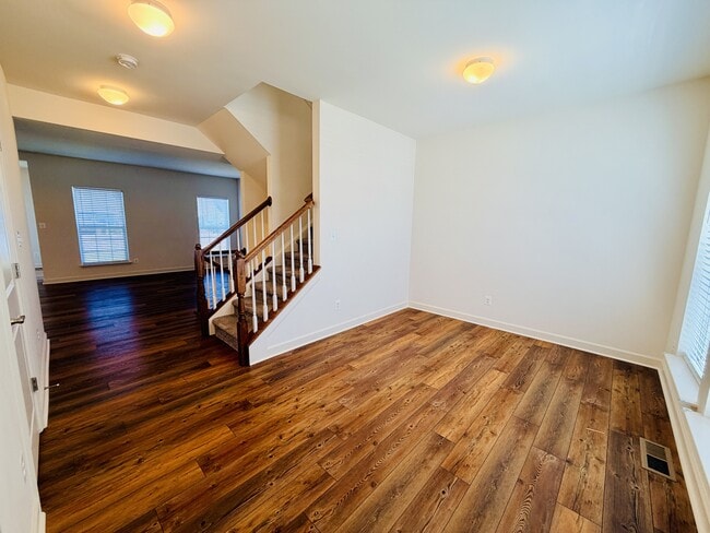 Building Photo - 43 Horse Trail Ln