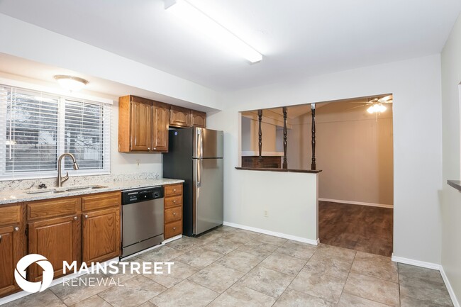 Building Photo - 3666 Argonne Forest Dr