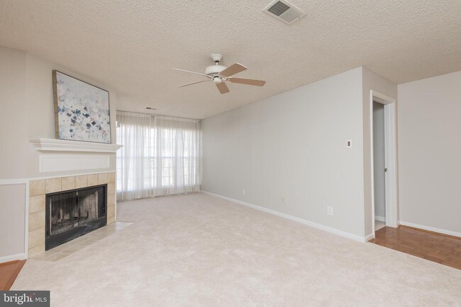 Building Photo - 3808 Green Ridge Ct