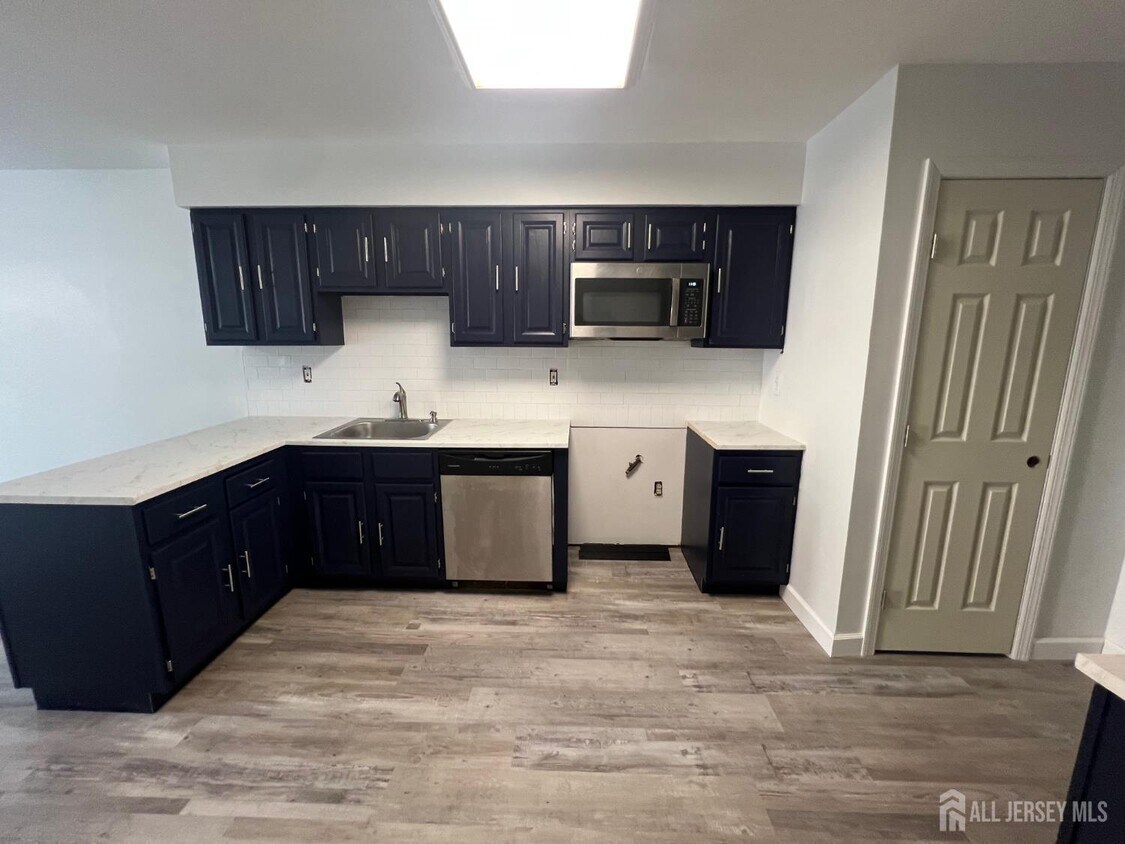 Foto principal - 127 Aspen Dr
