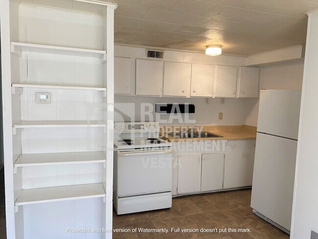 Foto del edificio - 612 Cedarwood Dr