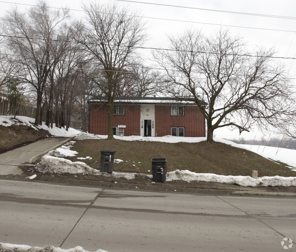 Foto del edificio - 229 College Ave