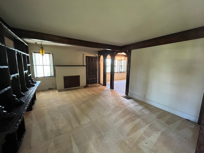 Building Photo - 3215 E 67th St