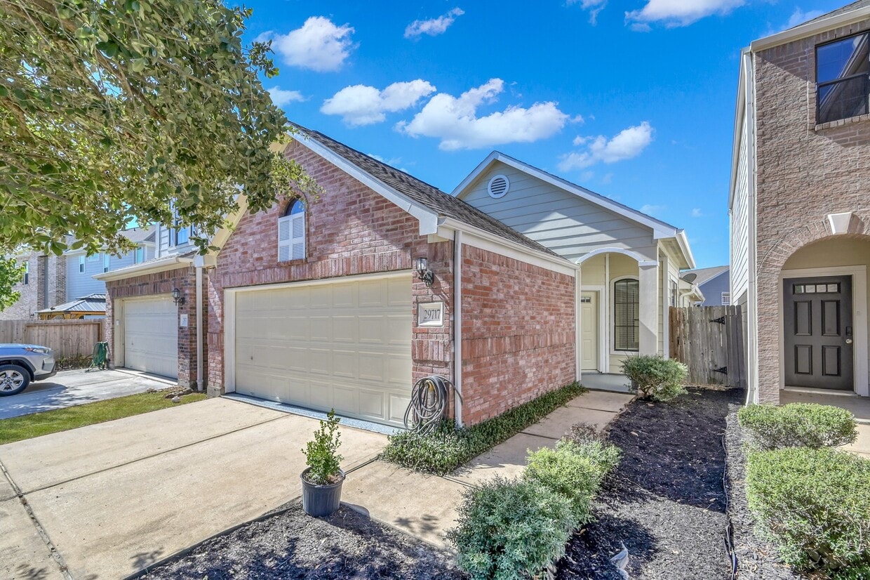 Foto principal - 29717 Buffalo Canyon Dr