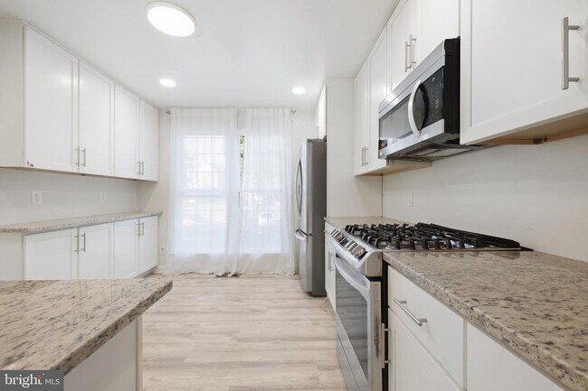 Foto del edificio - 13231 Copland Ct