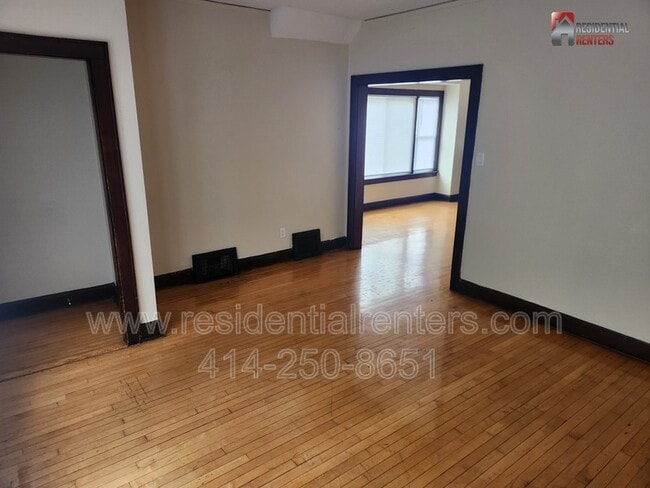 Building Photo - 1721 N 22nd St