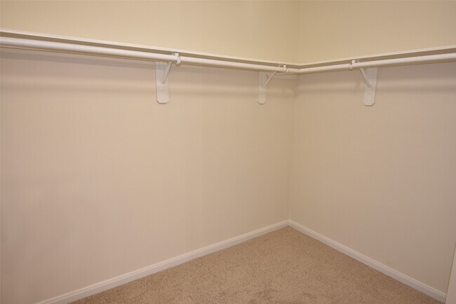 Building Photo - 10069 Sharpton Dr