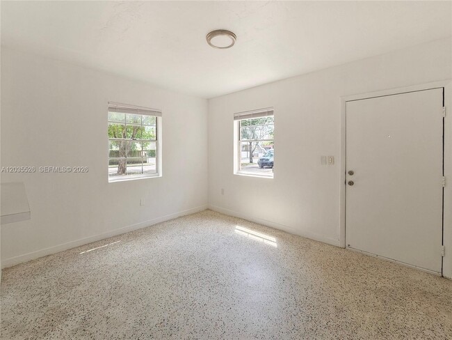 Building Photo - 6601 SW 10th St