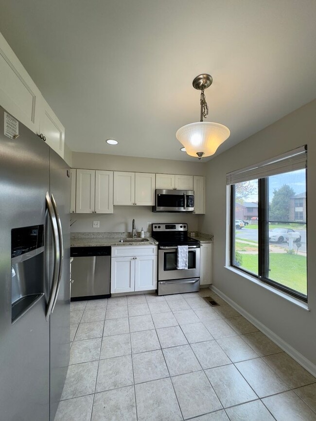Foto del edificio - Charming 3 Bedroom/2 Full Bath/2 Half Bath Townhome in Parkville, MD!