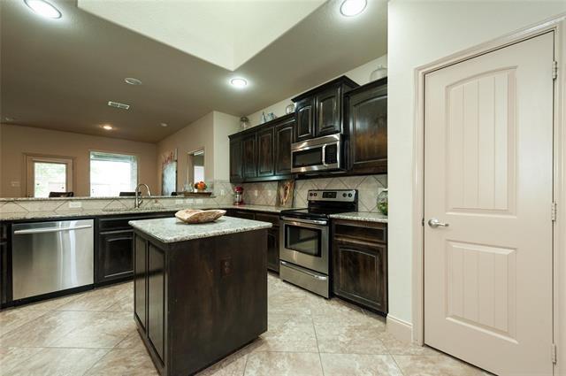 Building Photo - 3017 Buckthorn Ln