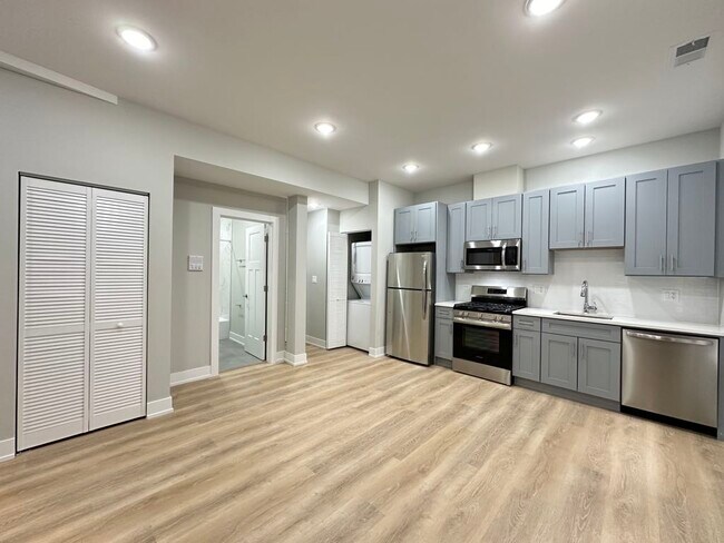 Foto del edificio - 431 W Belden Ave