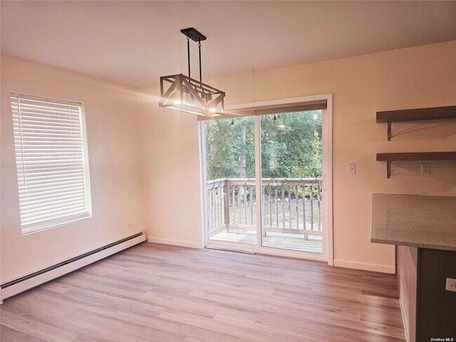 Building Photo - 95 Baybright Dr