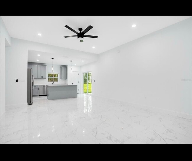 Foto del edificio - 13525 SE 100th Ave
