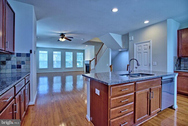 Foto del edificio - 9612 Stockwell Ln