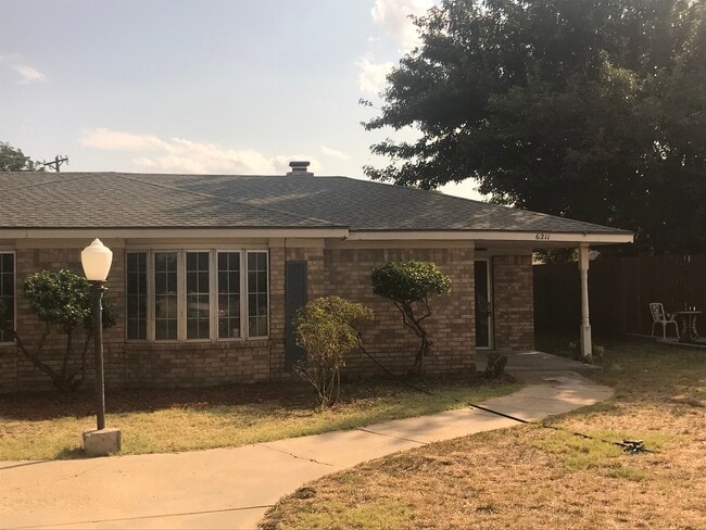 Building Photo - 6211 Belpree Rd