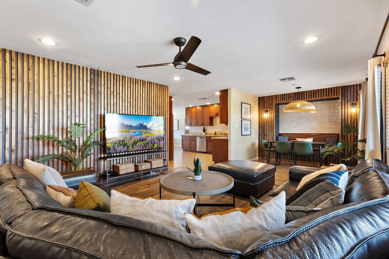 Foto principal - 2554 N 80th Pl