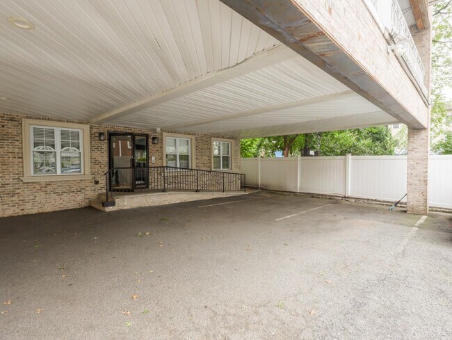 Foto del edificio - 724 Westfield Ave