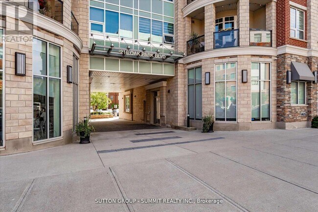 Photo du bâtiment - 216 Oak Park Blvd