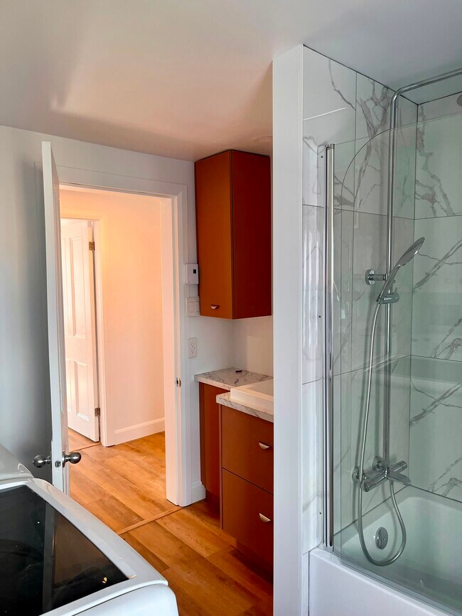 Photo du bâtiment - 584 Rue D'aiguillon