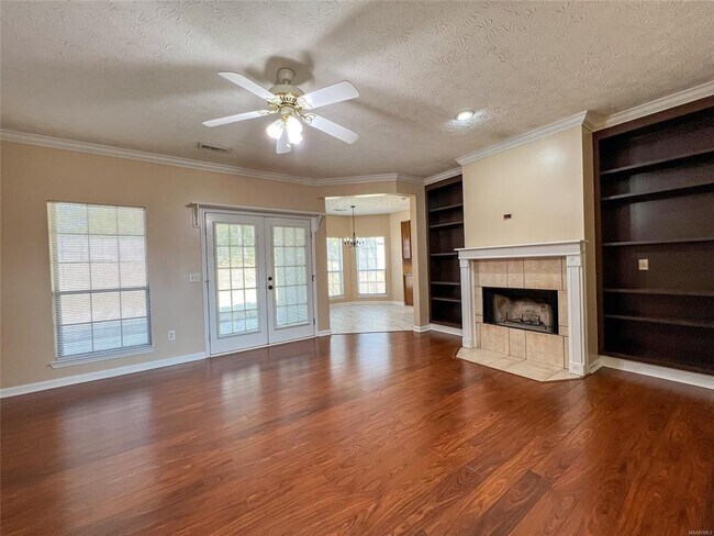 Foto del edificio - 1901 Cedar Ridge Loop