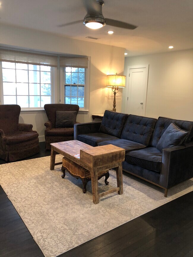 Foto del edificio - 23 Hampton Harbor Rd