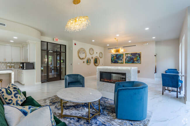 Interior Photo - Resort at 925 Main