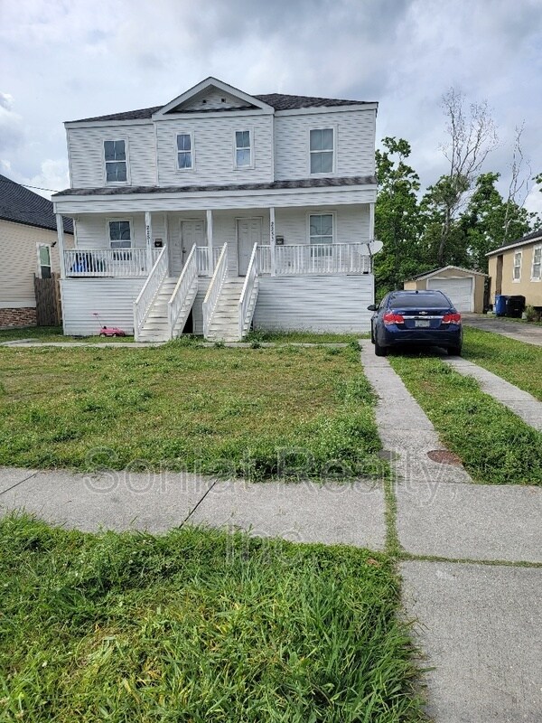2253 W Robert E Lee Blvd, New Orleans, LA 70124 House Rental in New