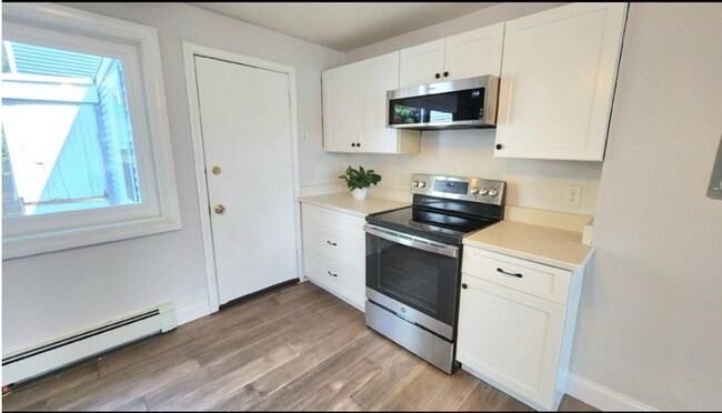 Kitchen - 36 White St