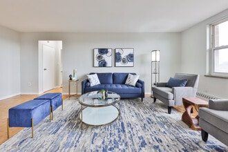 Building Photo - 34 Dixington Cres