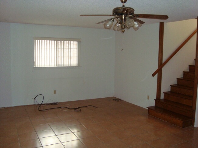 Foto del edificio - Refrig A/C 3bed/2bath!