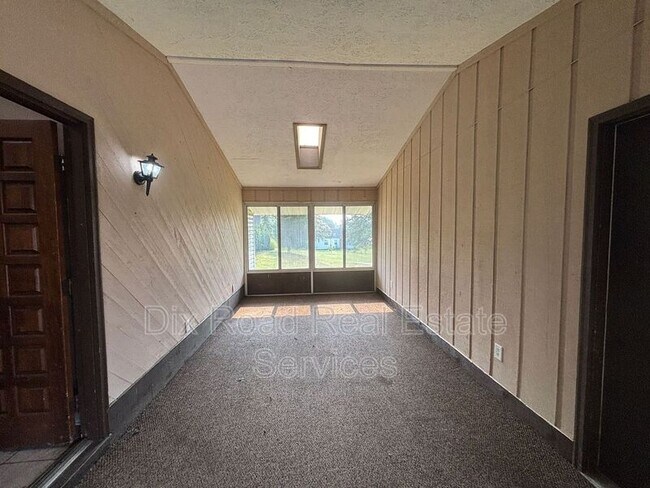 Foto del edificio - 4107 Central Ave