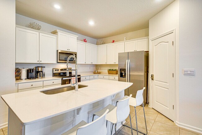 Building Photo - 132 Redbud Rd