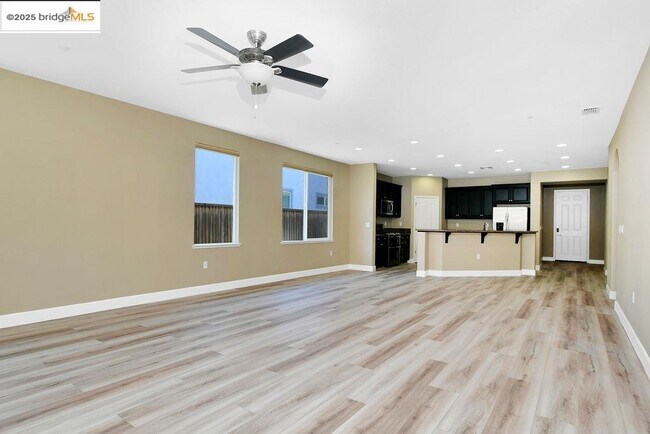 Foto del edificio - 8341 Brookhaven Cir