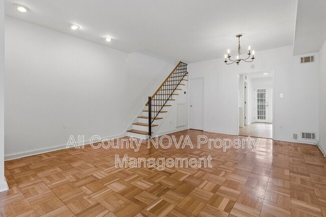 Foto del edificio - 123 E St SE