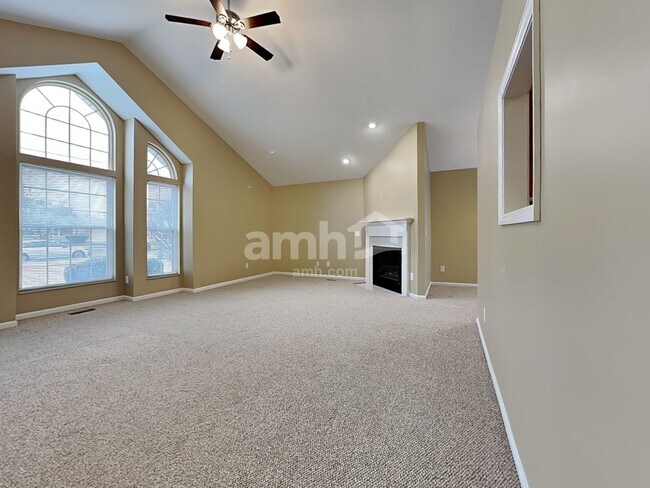 Foto del edificio - 123 Shaw Rd