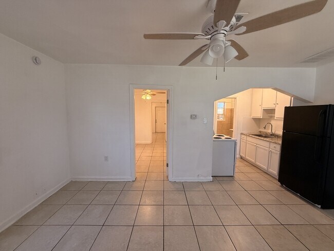 Foto del edificio - 810 20th Ave S