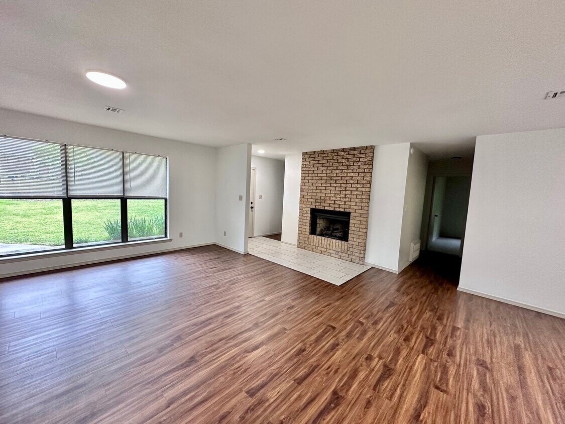 2664 E Ferguson Ave, Fayetteville, AR 72703 House Rental in Fayetteville, AR