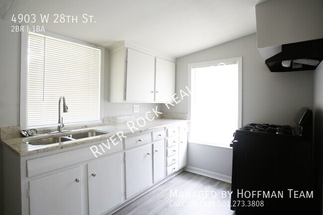 Foto del edificio - 4903 W 28th St