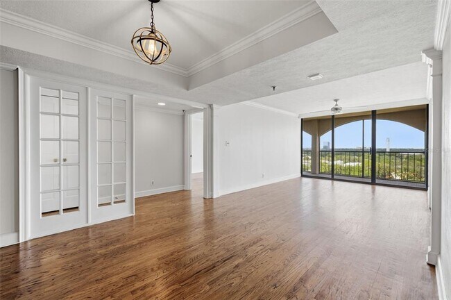 Foto del edificio - 3211 W Swann Ave