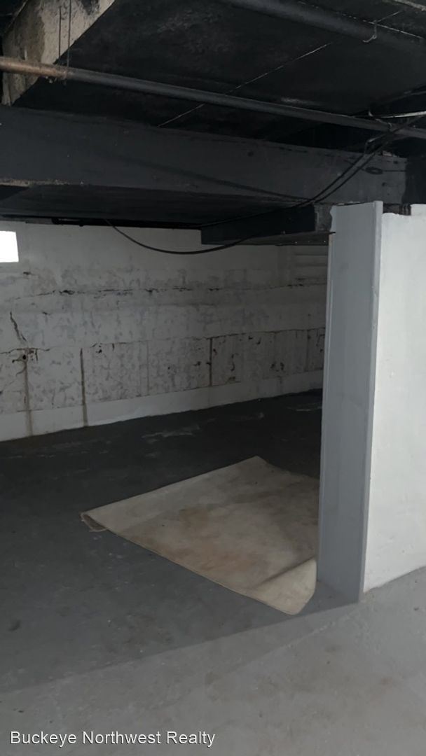 Building Photo - 3 br, 1 bath House - 532 Carlton St