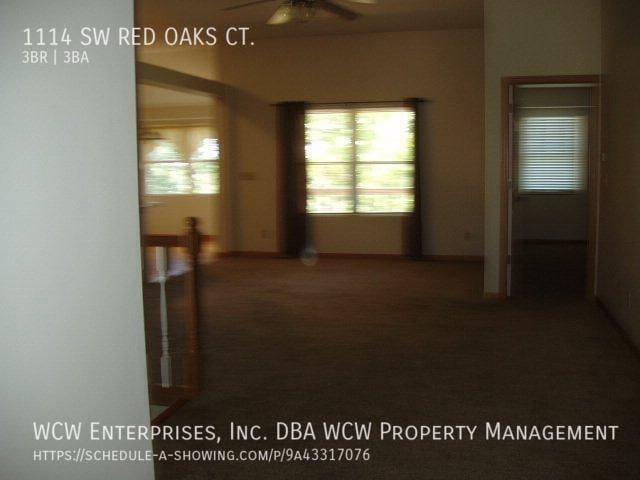 Foto del edificio - 1114 SW Red Oaks Ct