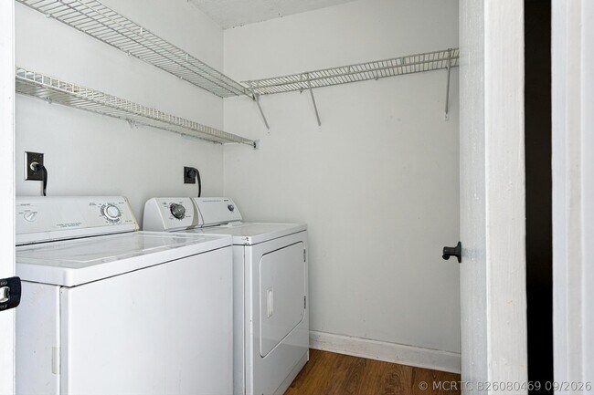 Foto del edificio - 2303 N Congress Ave