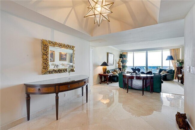 Foto del edificio - 3200 N Ocean Blvd