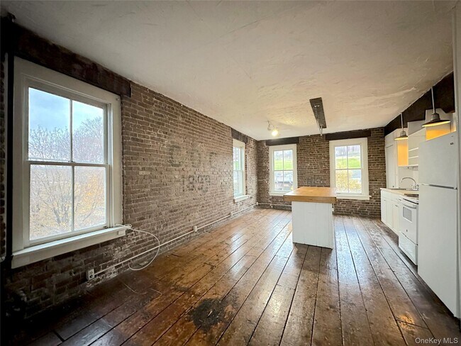 Foto del edificio - 12 Front St